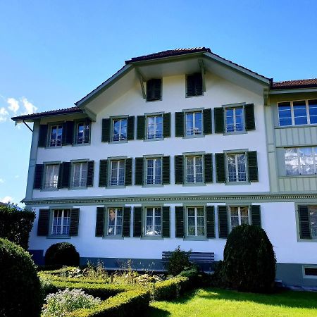 Interlaken Town House Sleeps 12 guests Central Buitenkant foto