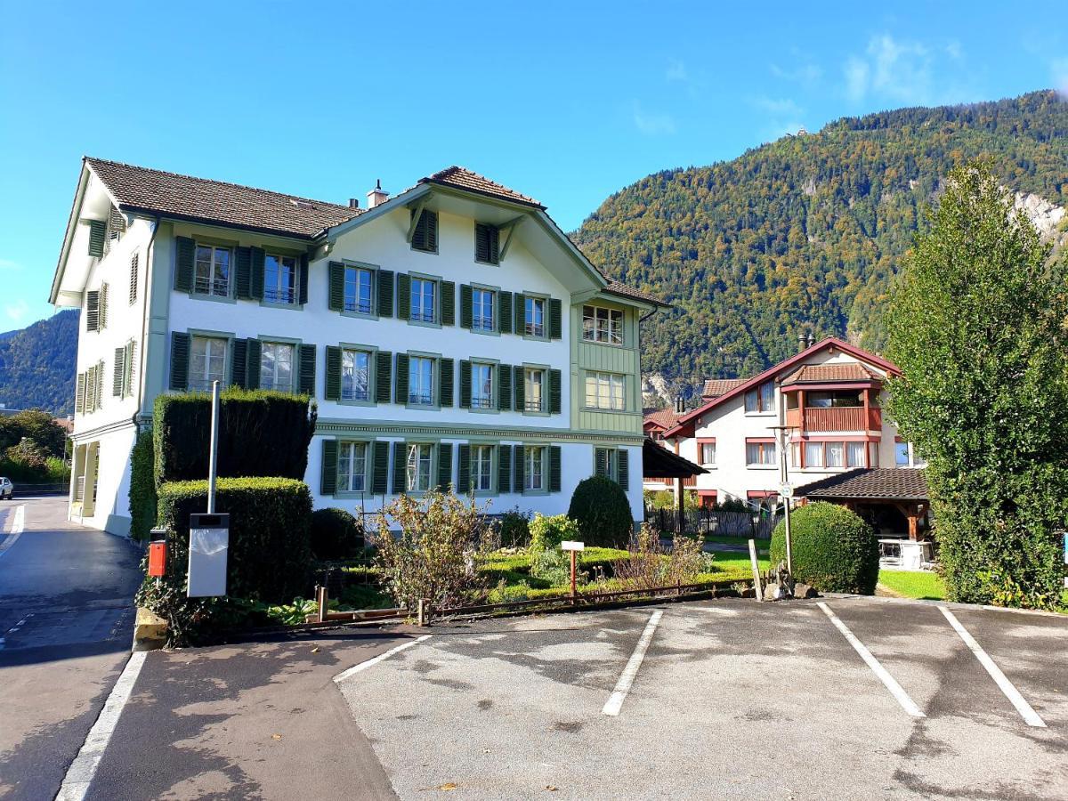 Interlaken Town House Sleeps 12 guests Central Buitenkant foto