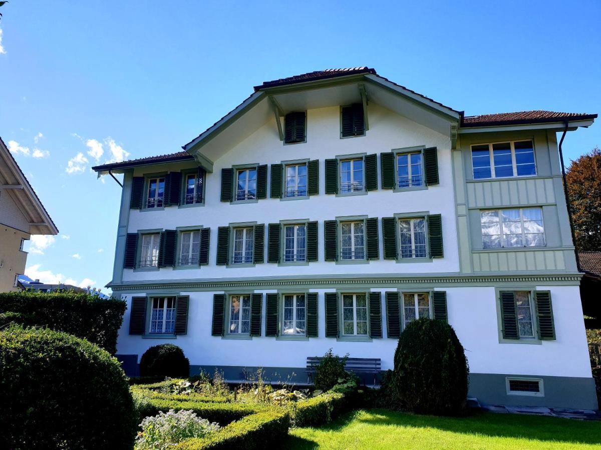 Interlaken Town House Sleeps 12 guests Central Buitenkant foto