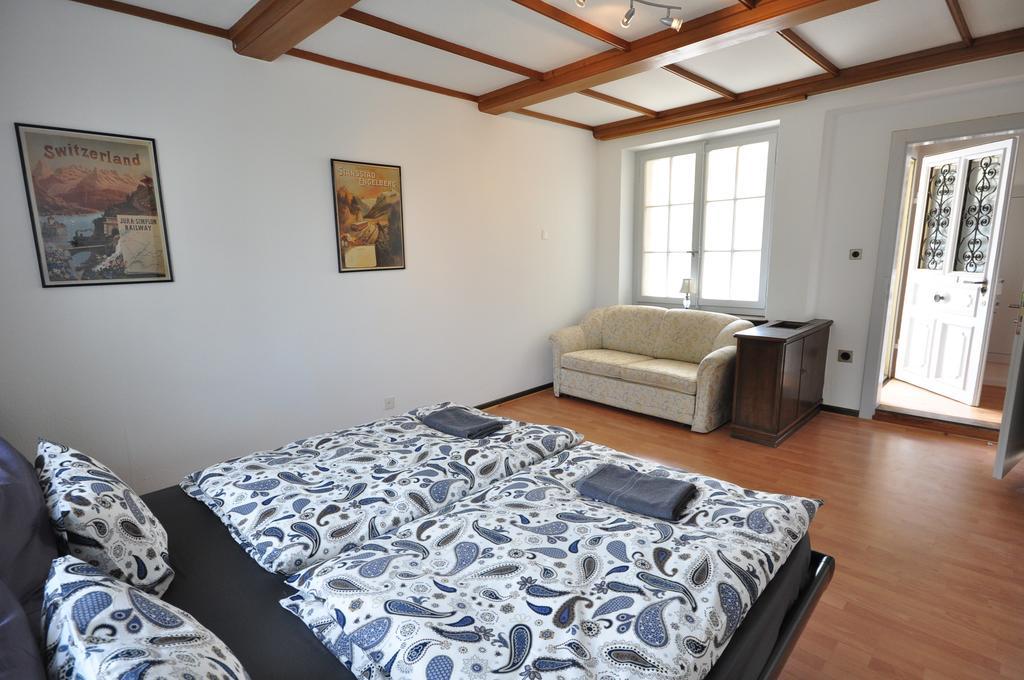 Interlaken Town House Sleeps 12 guests Central Kamer foto