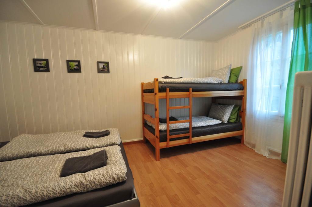 Interlaken Town House Sleeps 12 guests Central Kamer foto