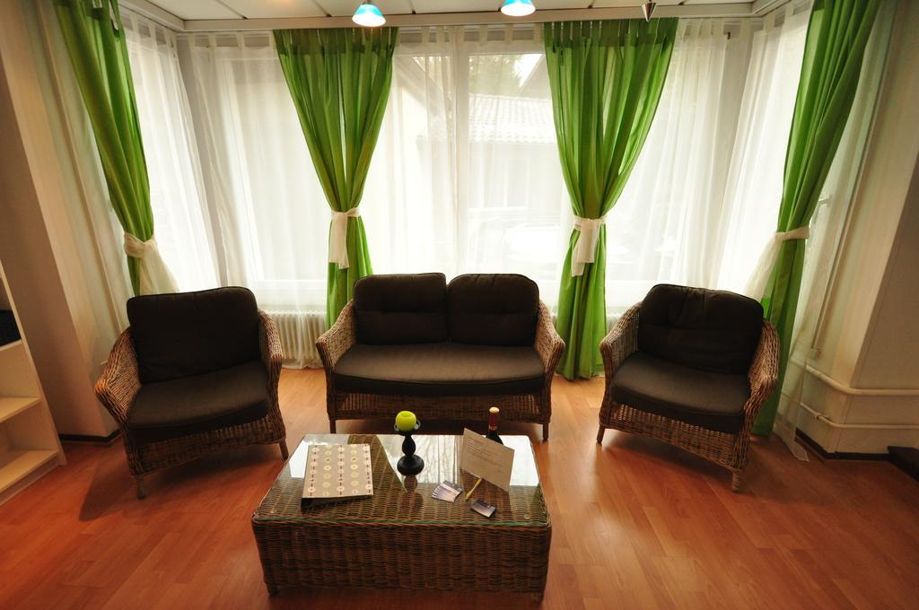 Interlaken Town House Sleeps 12 guests Central Kamer foto